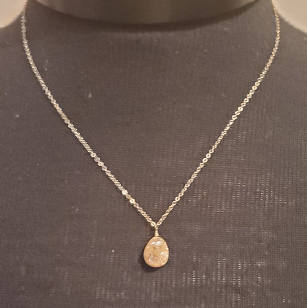 Stunning semi-precious raw druzy necklace - Picture 2 of 6